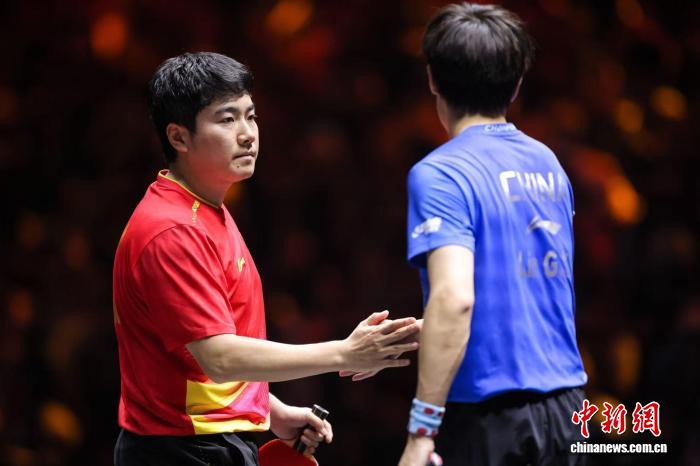 梁靖崑逆转林高远 战场掌声致敬对手与坚持