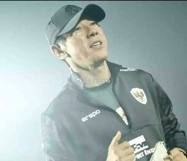 库拉索紧急召回艾德沃卡特 世界杯参赛球队主帅