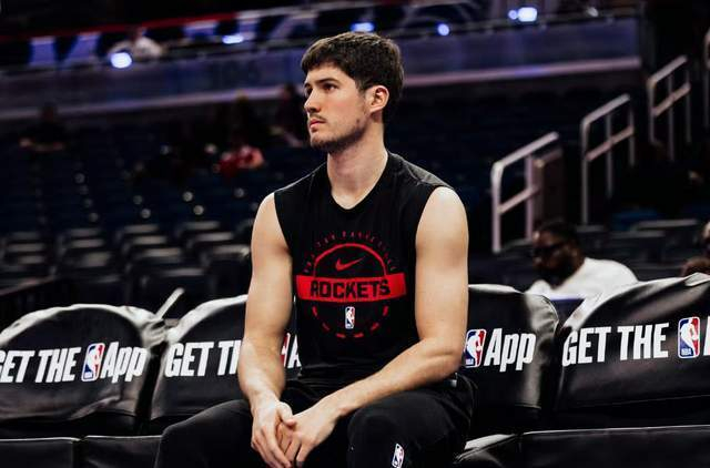 火箭季后赛一号位短板暴露 谢泼德防守与投射双