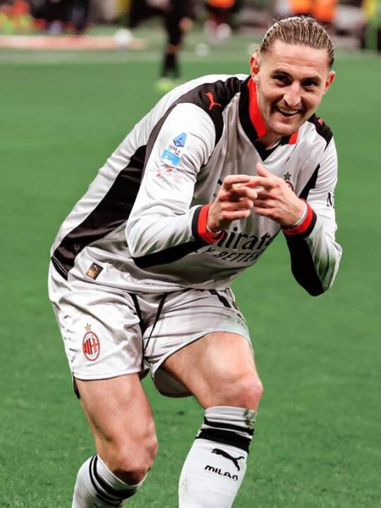 舍瓦意甲进球账户封存，莱奥情绪波动影响米兰