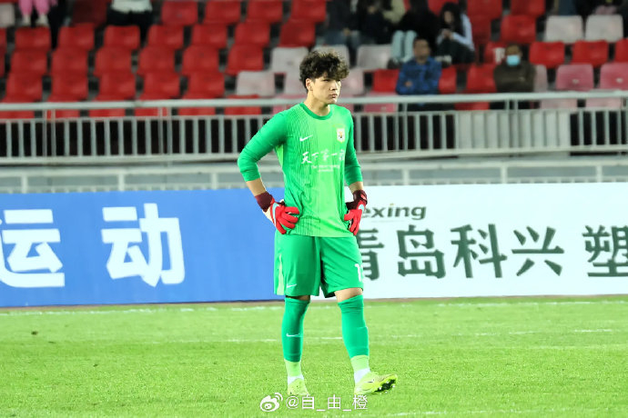 依合散赛后晒胜利宣言兄弟情助力山东泰山夺冠